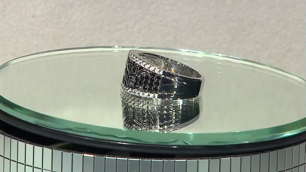 Video Zircon Silver Ring