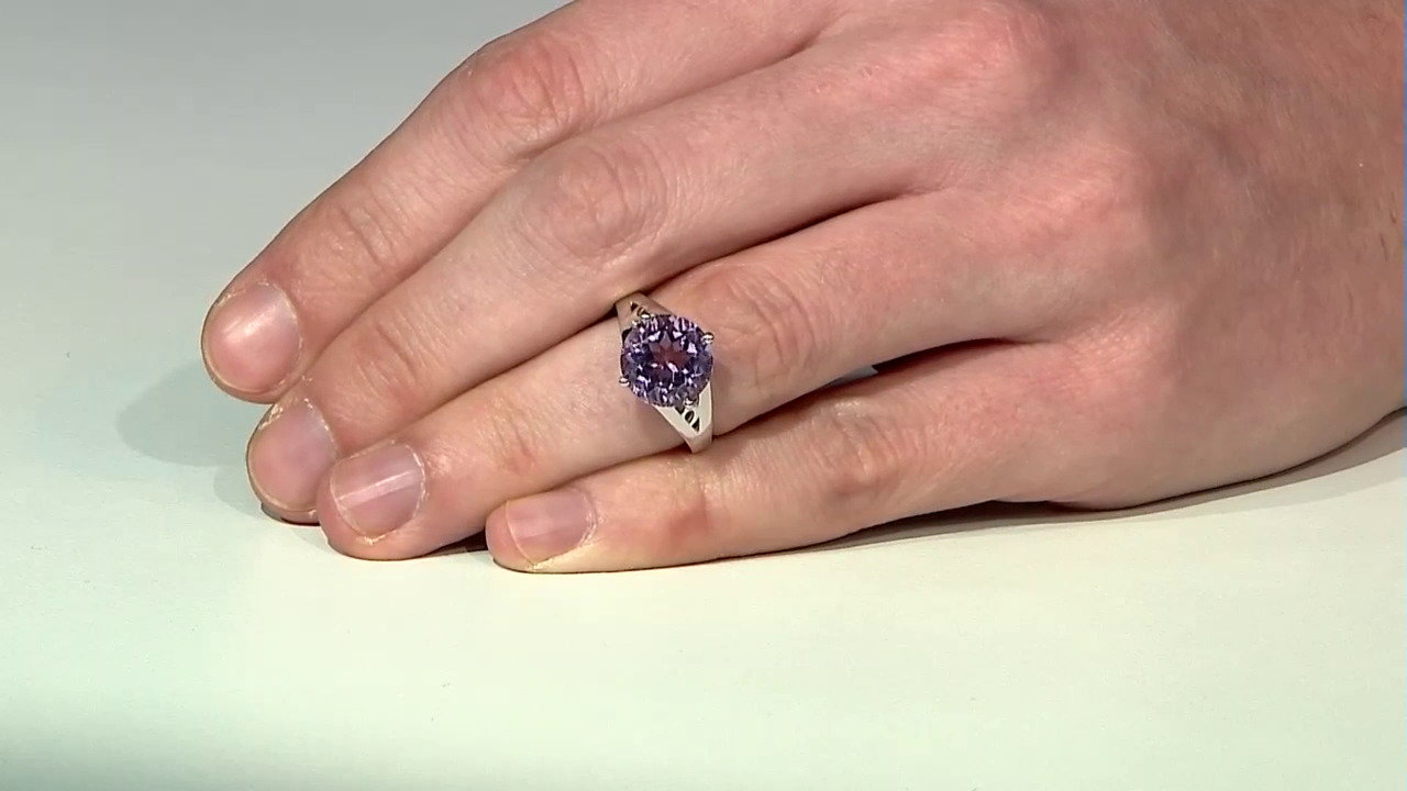 Video Rose de France Amethyst Silver Ring