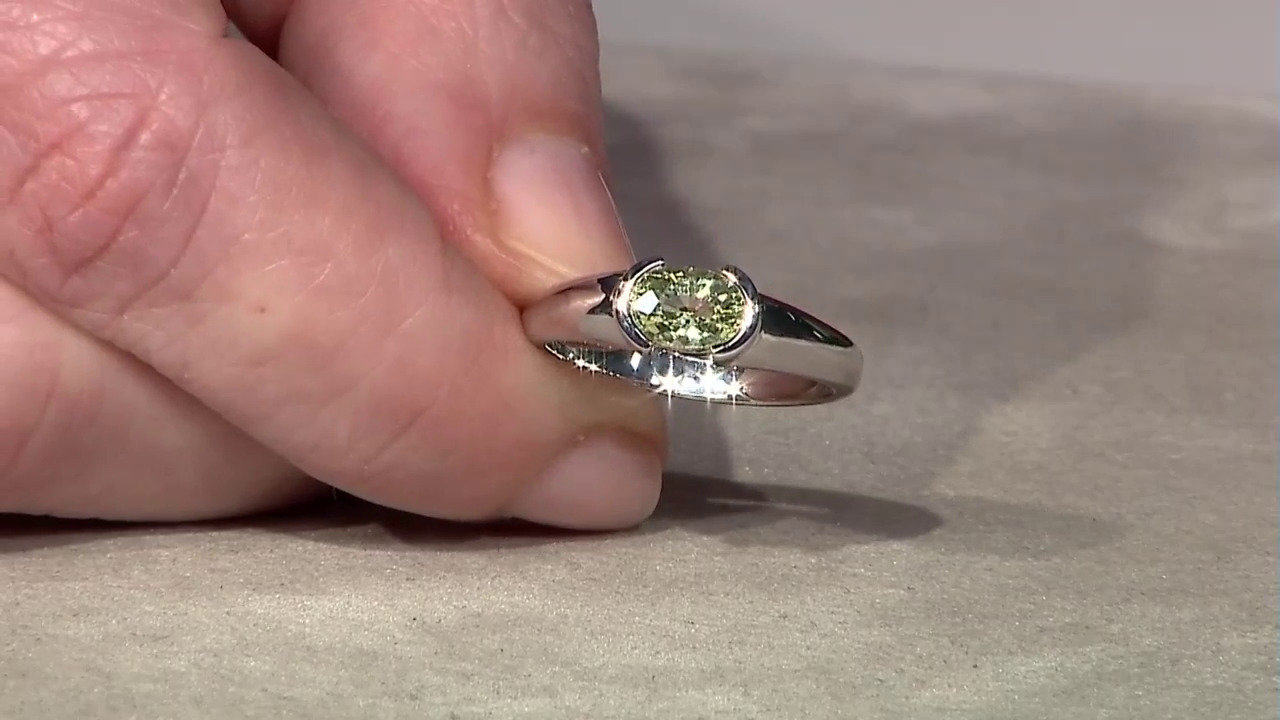 Video Zilveren ring met een chrysoberil