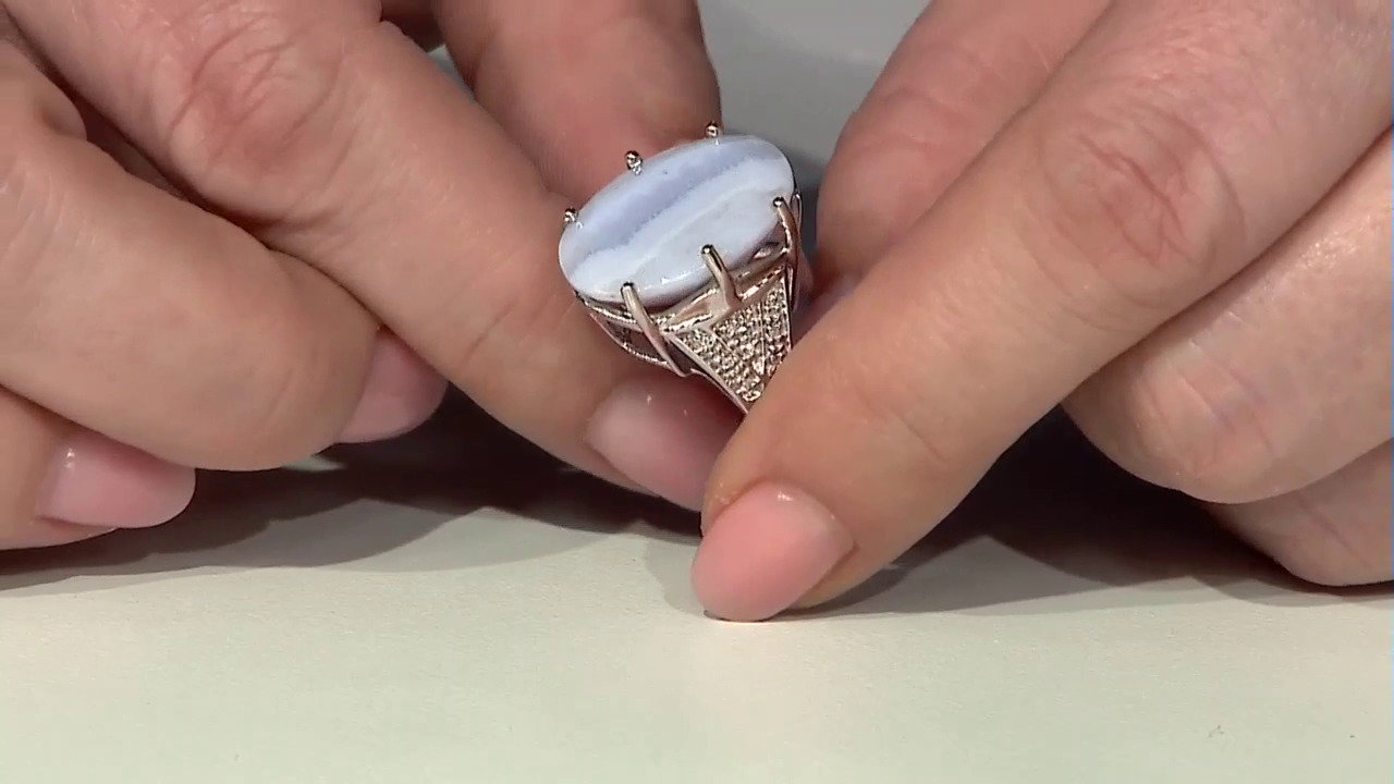 Video Zilveren ring met een blauwe kant agaat
