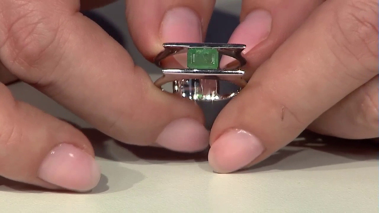 Video Zilveren ring met een Sao Francisco smaragd