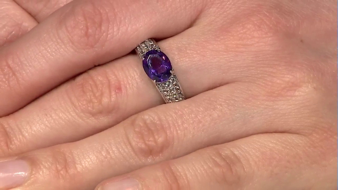 Video Amethyst Silver Ring