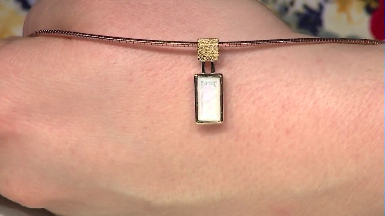 Video Zilveren hanger met een parelmoer (MONOSONO COLLECTION)