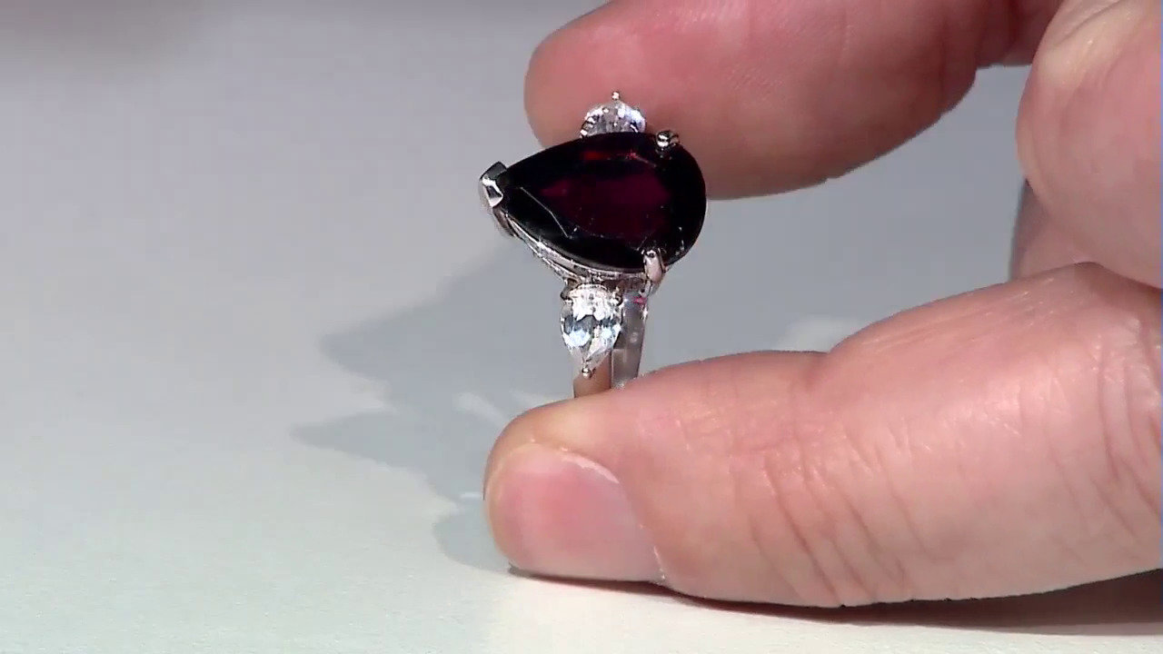 Video Indian Garnet Silver Ring