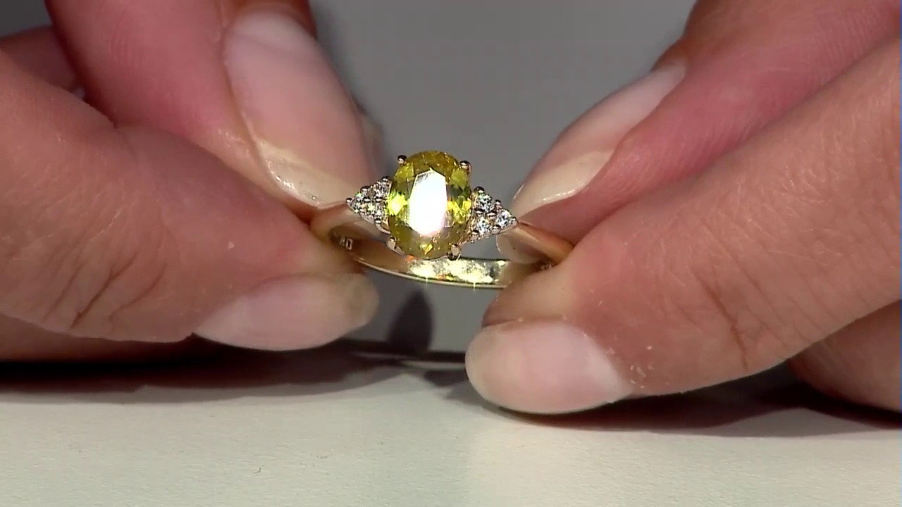 Video 9K Sphene Gold Ring