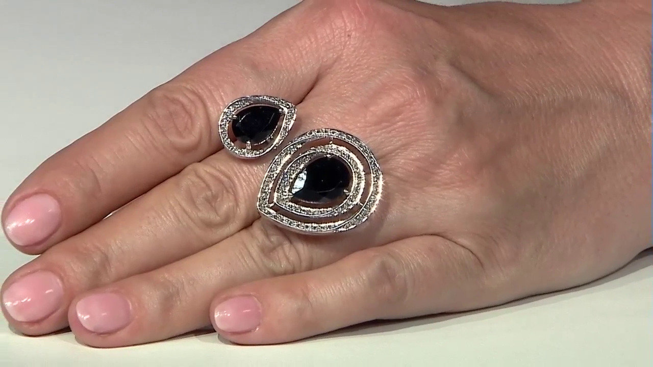 Video Zilveren ring met een zwarte spinel (Annette)