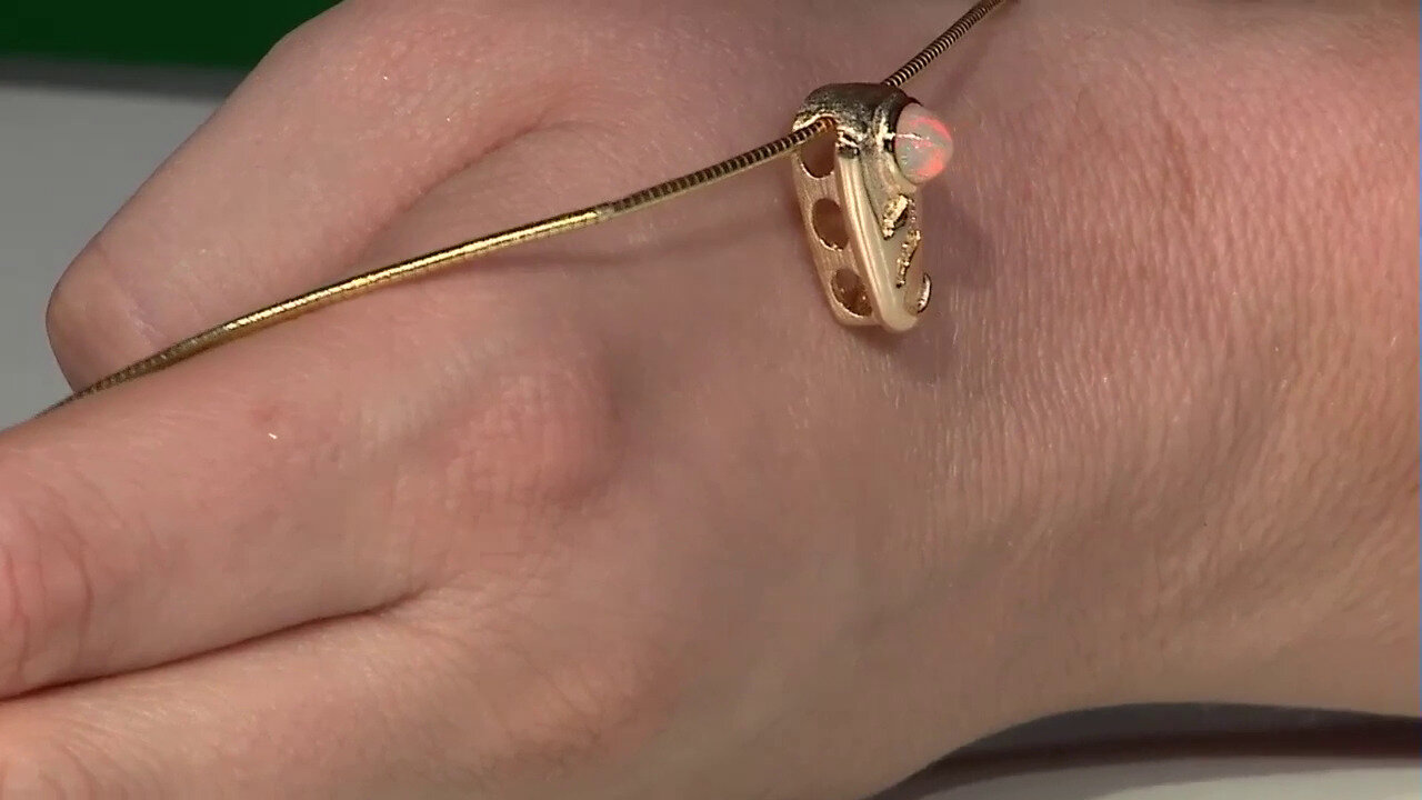 Video Zilveren hanger met een Welo-opaal (MONOSONO COLLECTION)