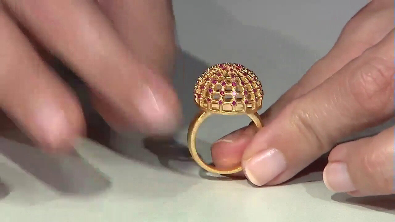 Video Zilveren ring met Mozambique robijnen (SAELOCANA)