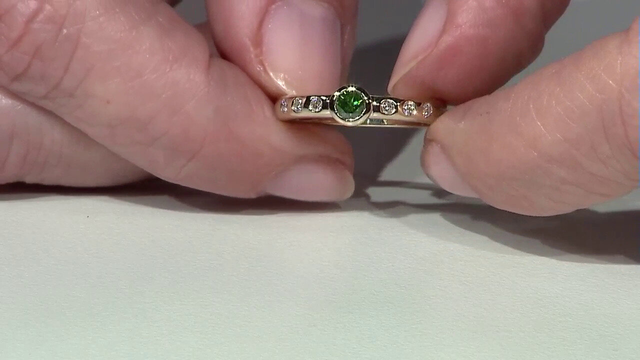 Video Gouden ring met een groene VS1 diamant (Annette)