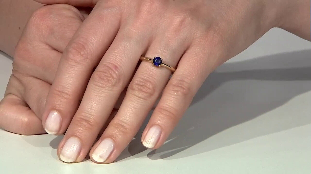 Video Gouden ring met een Blauwe Ceylon saffier (de Melo)