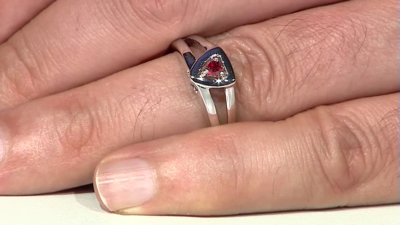 Video Malawi Ruby Silver Ring