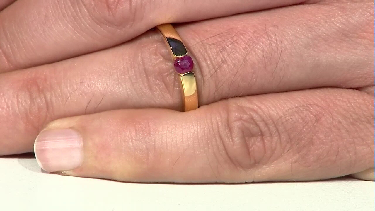 Video Zilveren ring met een Longido robijn