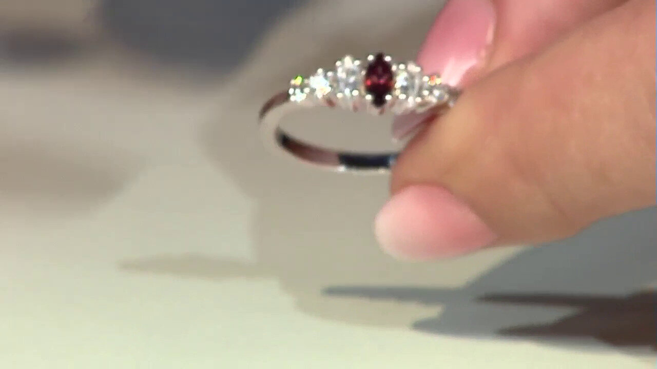 Video Zilveren ring met een roze zirkoon