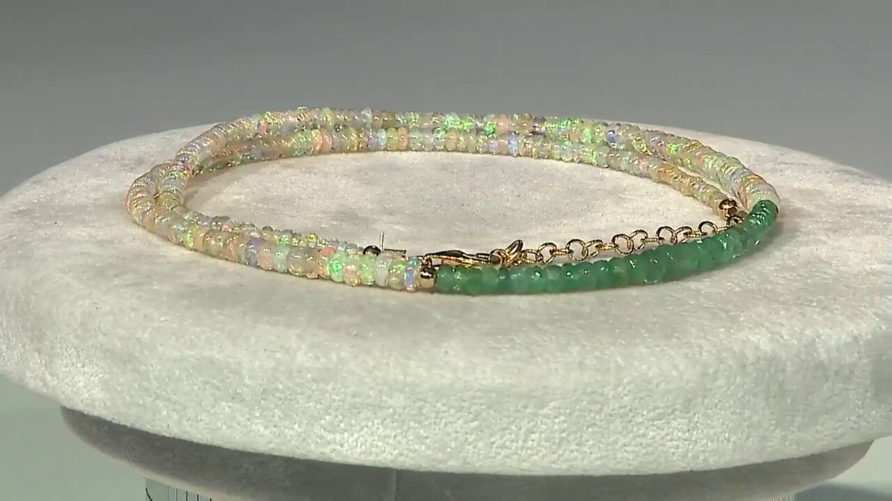 Video Welo Opal Silver Necklace