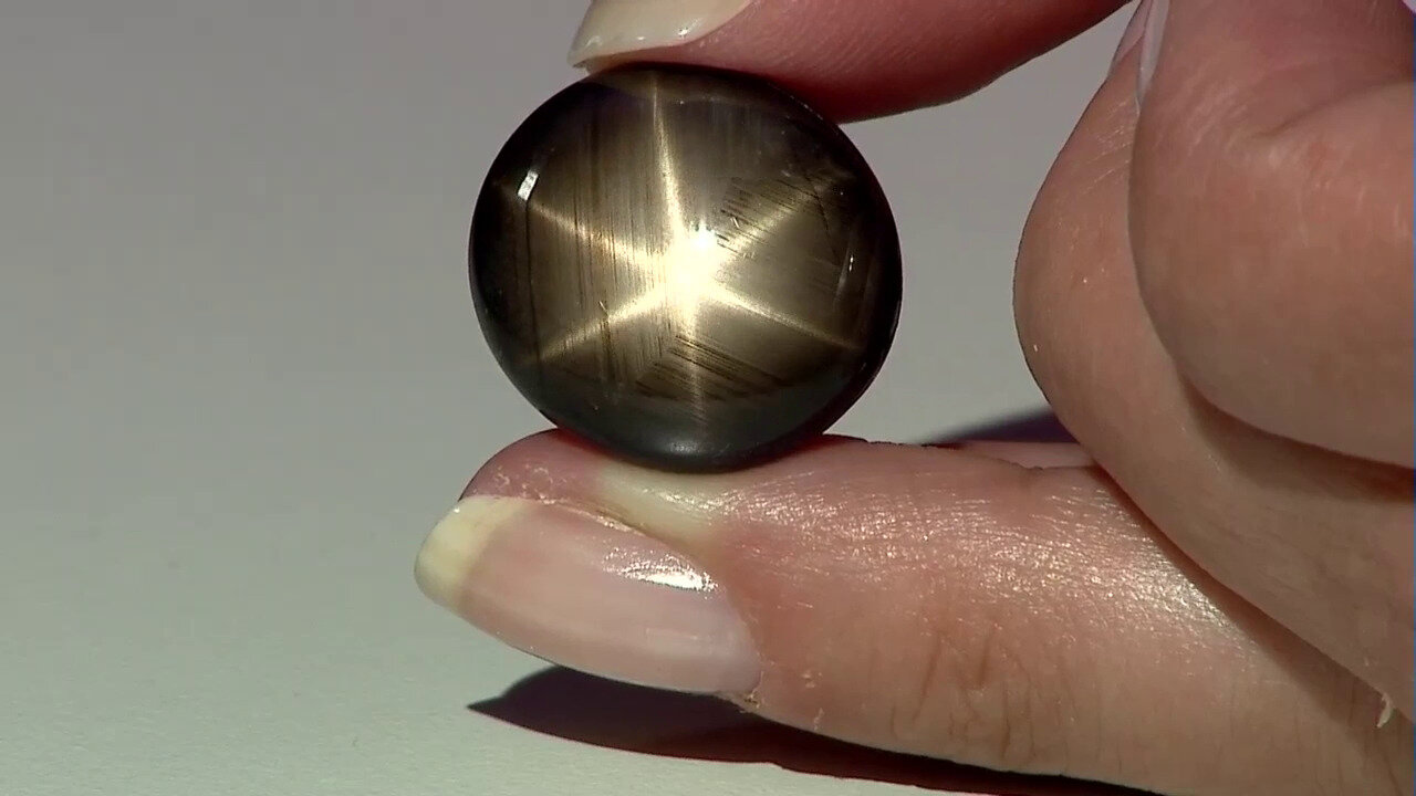 Video Piedra preciosa con Zafiro estrella negra