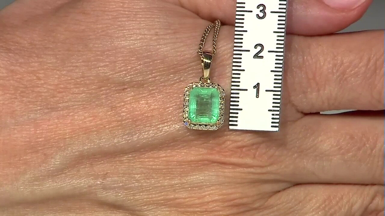 Video 18K Ethiopian Emerald Gold Pendant (AMAYANI)