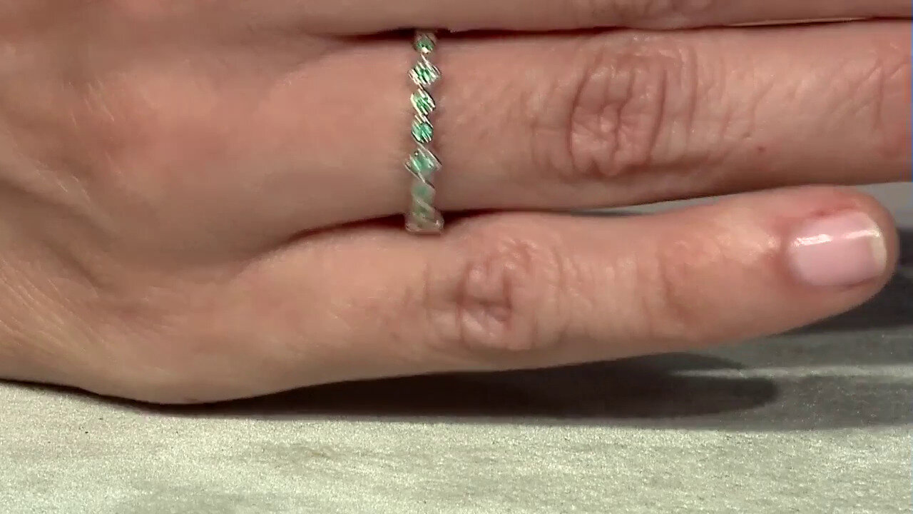 Video Zambian Emerald Silver Ring