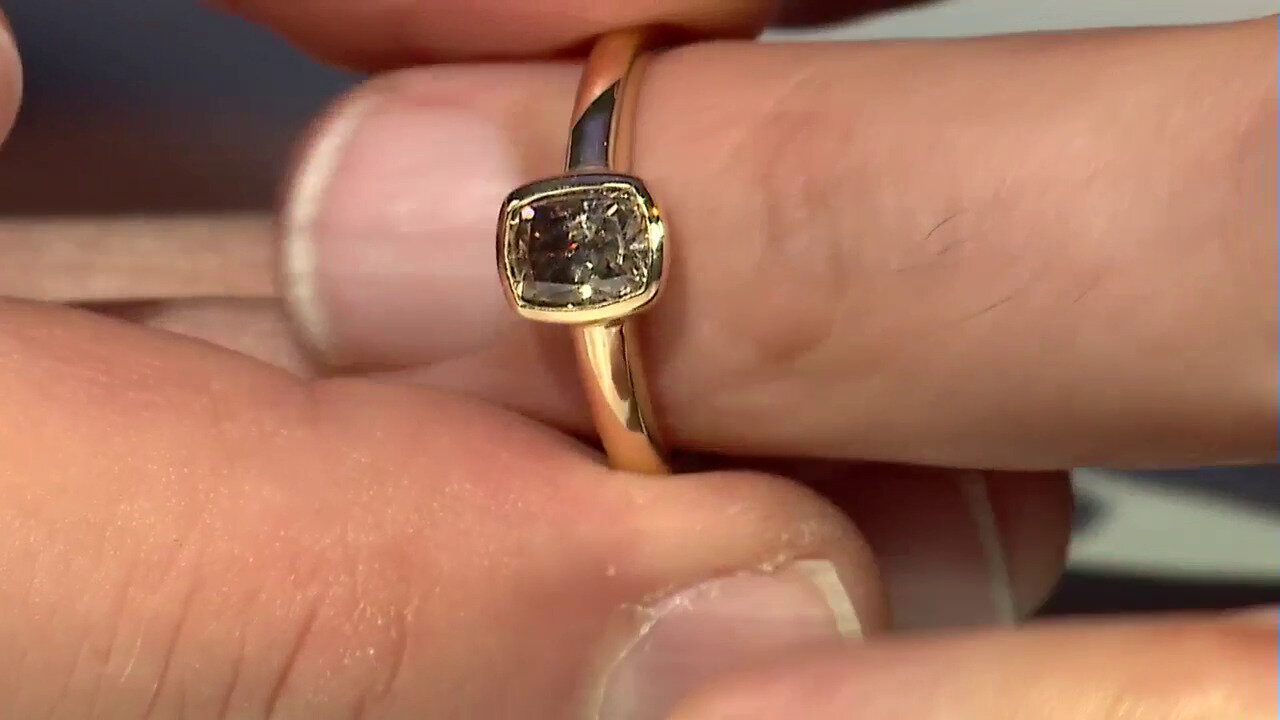 Video 18K I3 Argyle Cognac Diamond Gold Ring (Mark Tremonti)