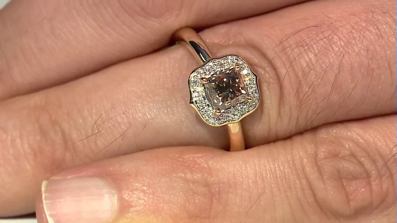 Video Gouden ring met een SI1 Argyle Bruine DIamant (Mark Tremonti)