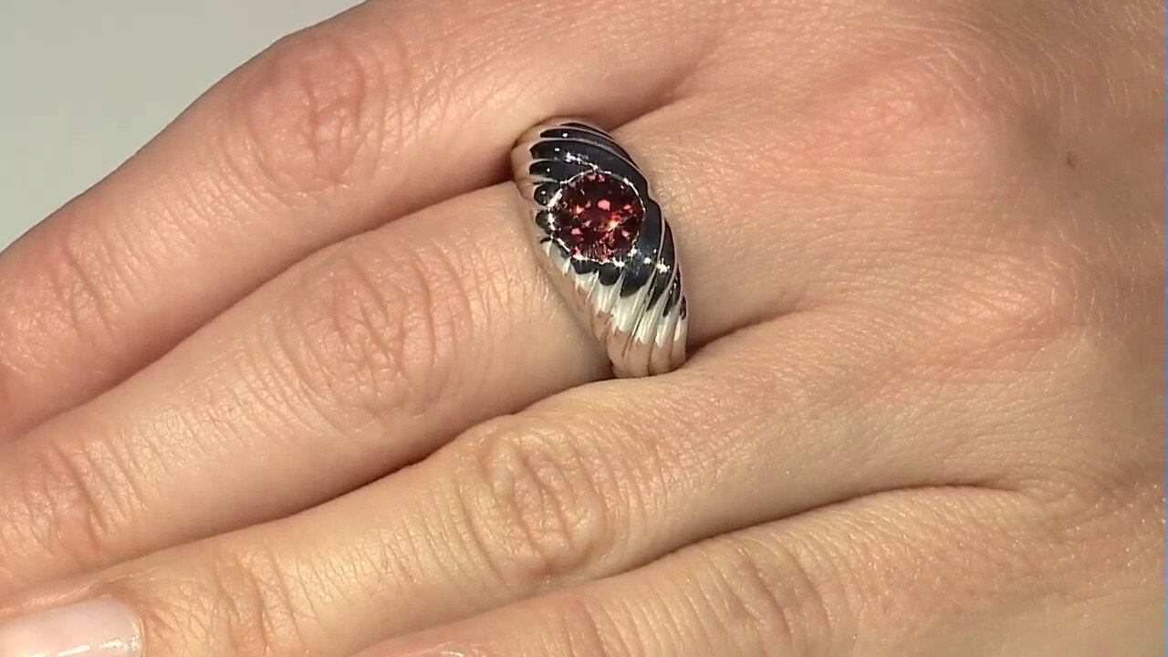 Video Zilveren ring met een roze zirkoon (SAELOCANA)