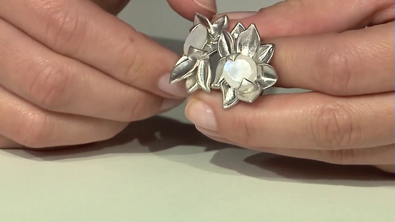Video Anello in argento con Pietra di Luna Arcobaleno (SAELOCANA)