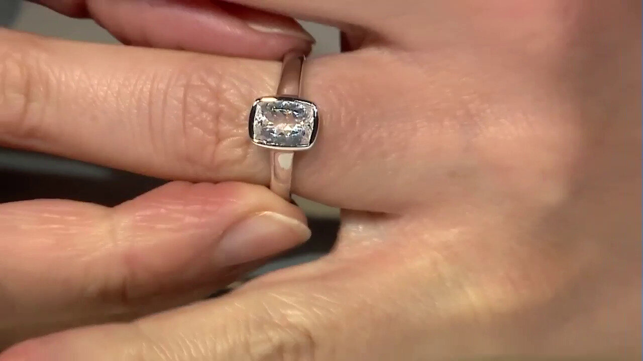 Video Zilveren ring met een danburiet