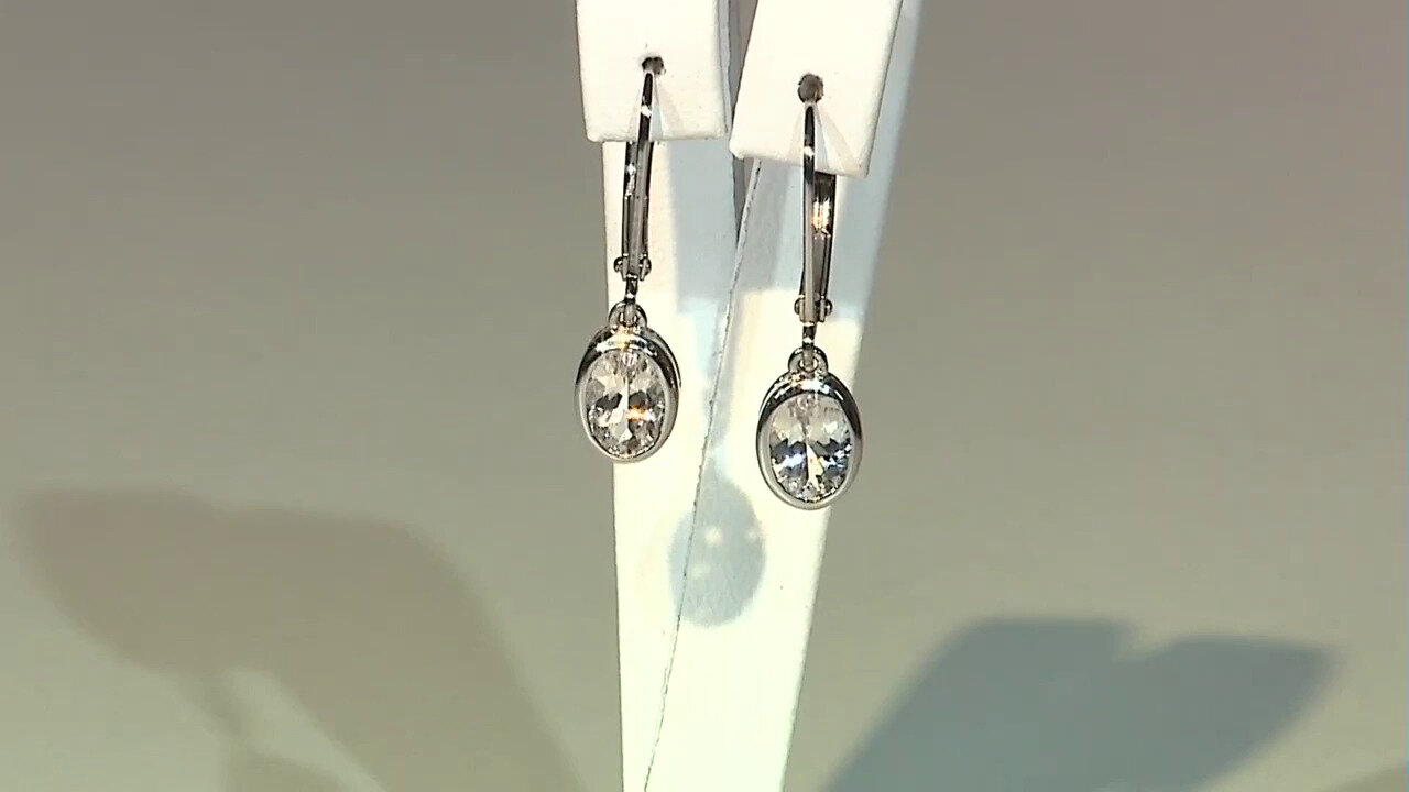 Video Zilveren oorbellen met danburietkristallen