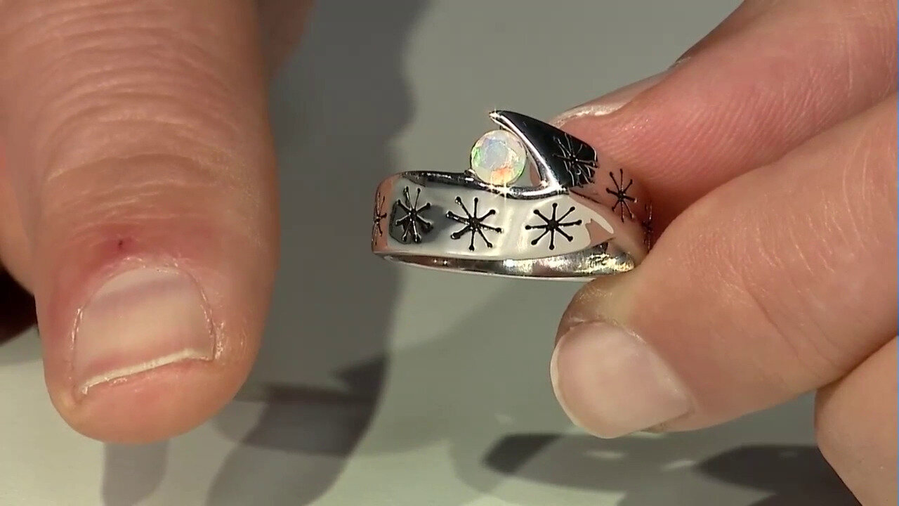 Video Zilveren ring met een Welo-opaal (TPC)