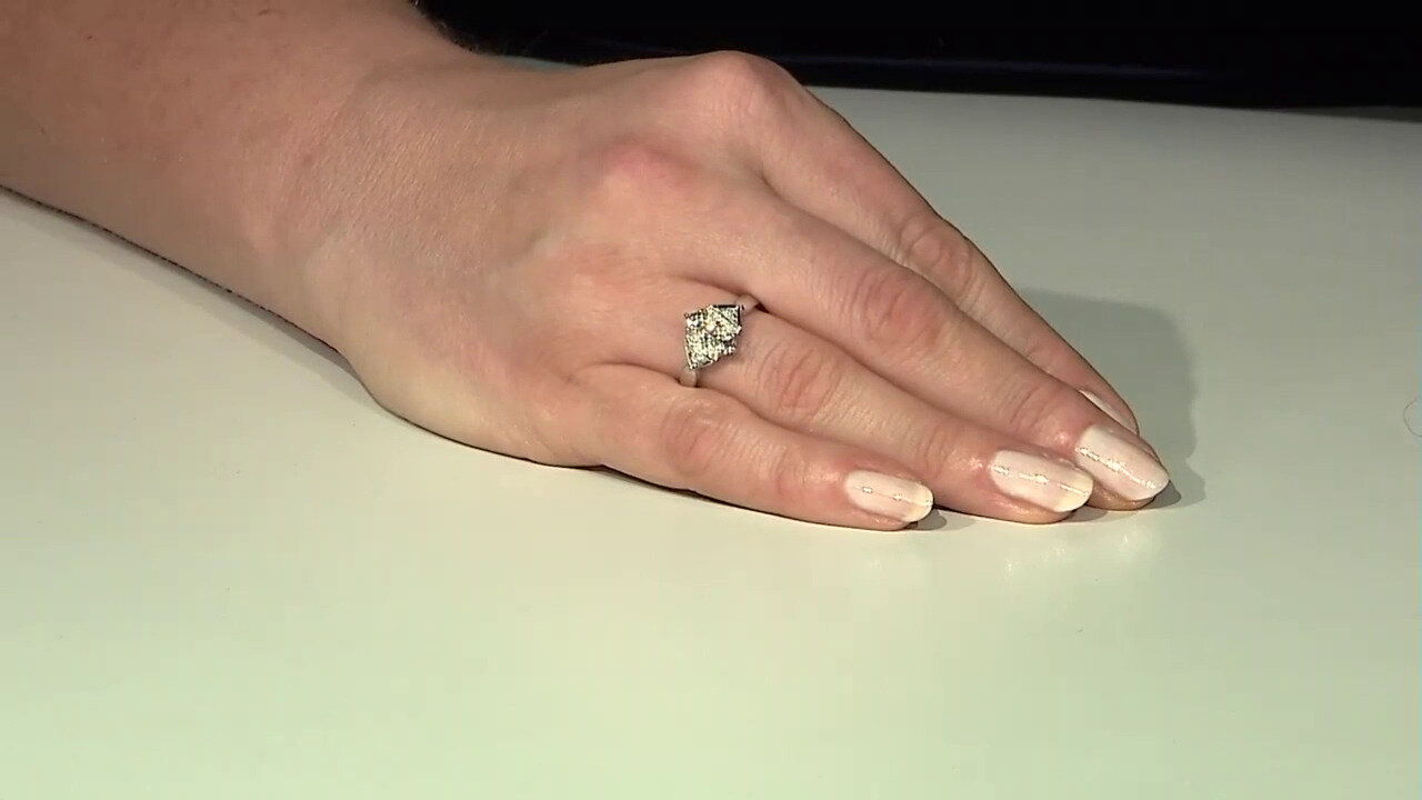 Video Petalite Silver Ring