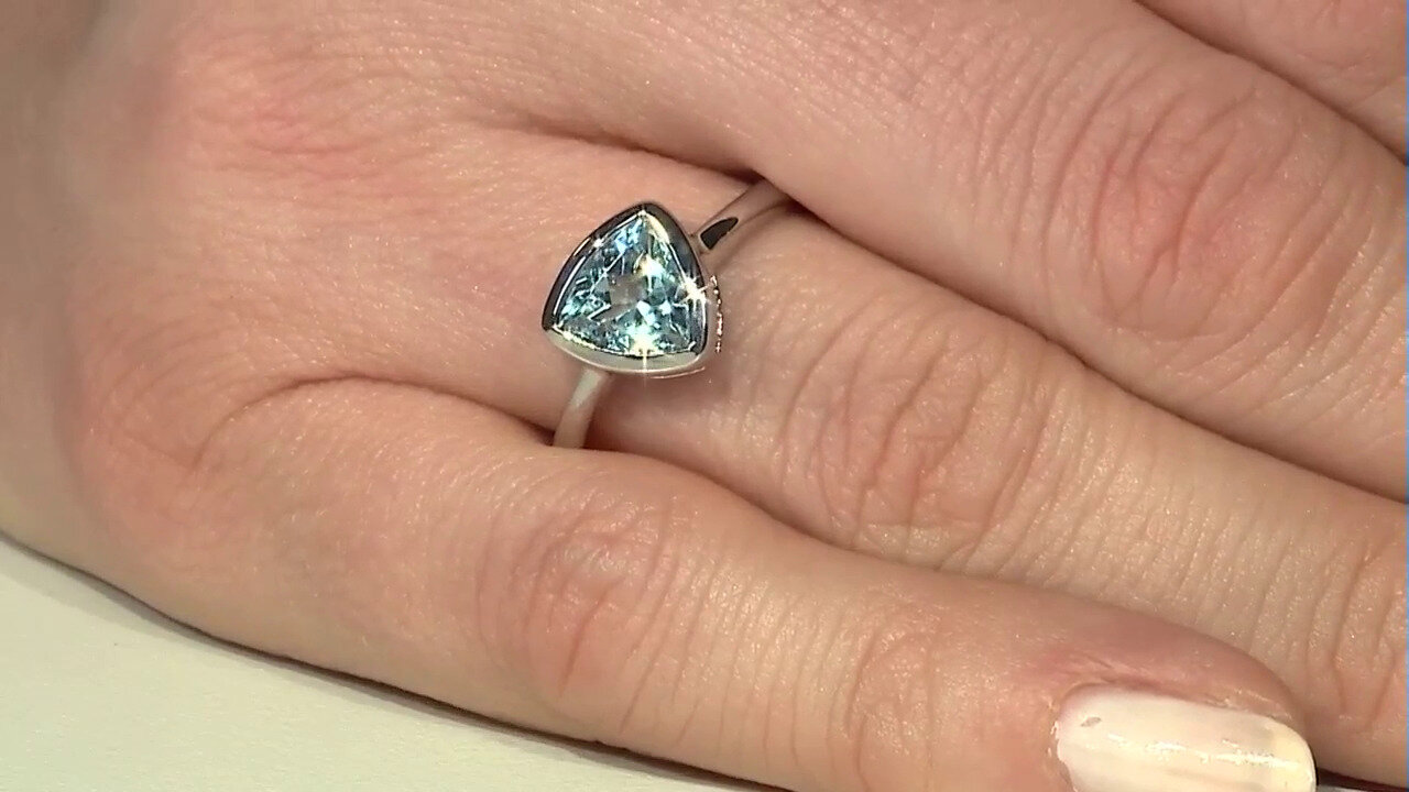 Video Zilveren ring met een hemel-blauwe topaas (MONOSONO COLLECTION)