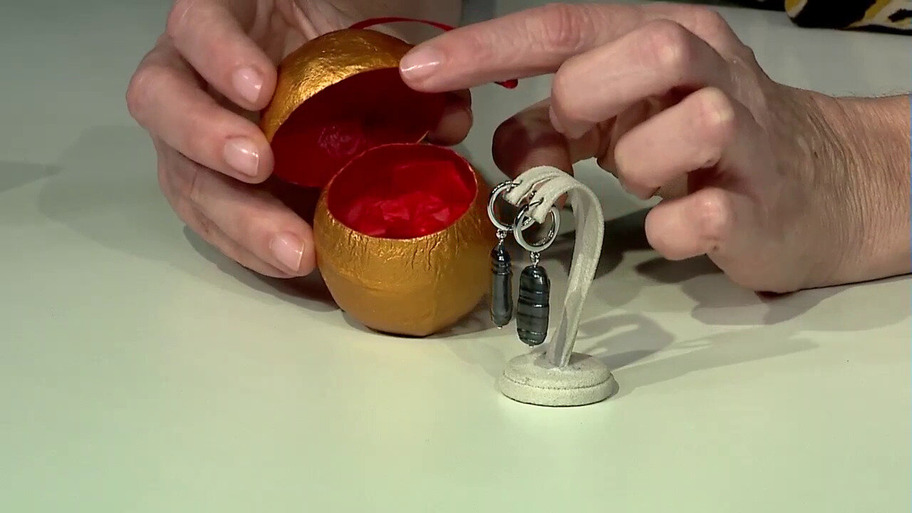 Video Zilveren oorbellen met zoetwater kweekparels