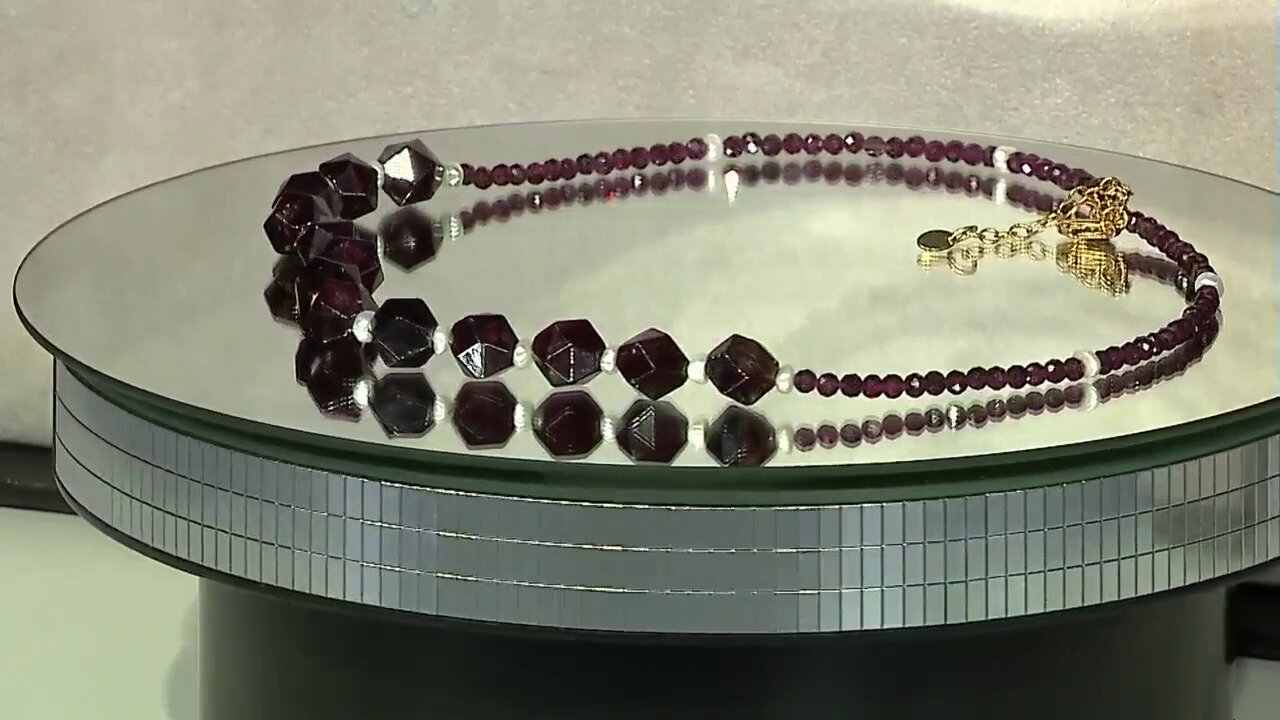 Video Collier en argent et Grenat d'Inde