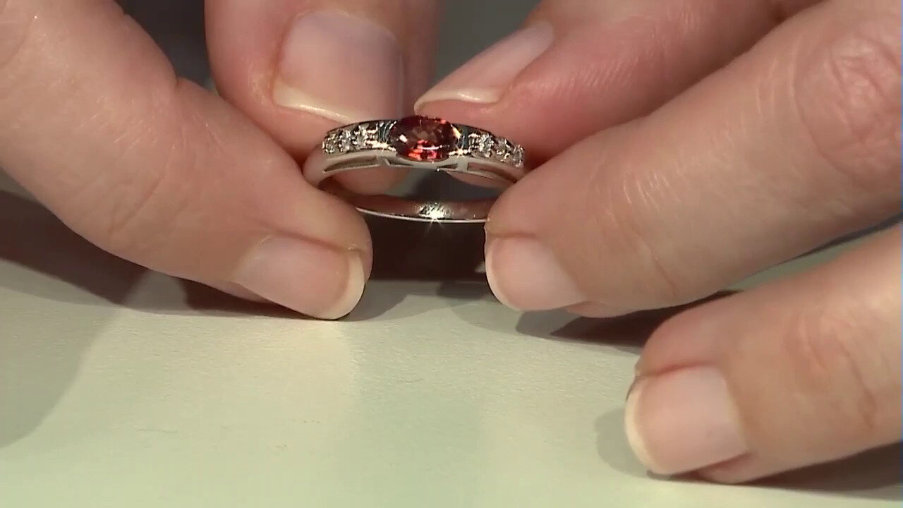 Video Zilveren ring met een oranje Mashewa zirkoon
