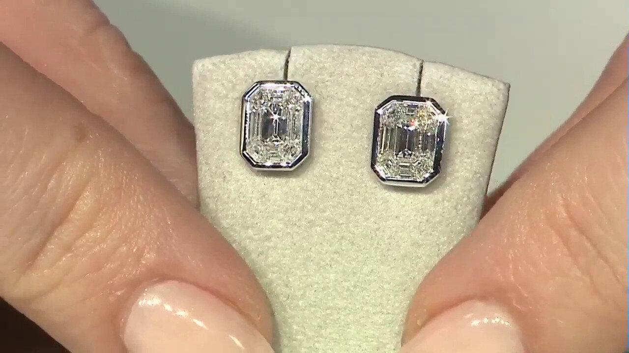 Video 18K VVS Diamond Gold Earrings (TPC)