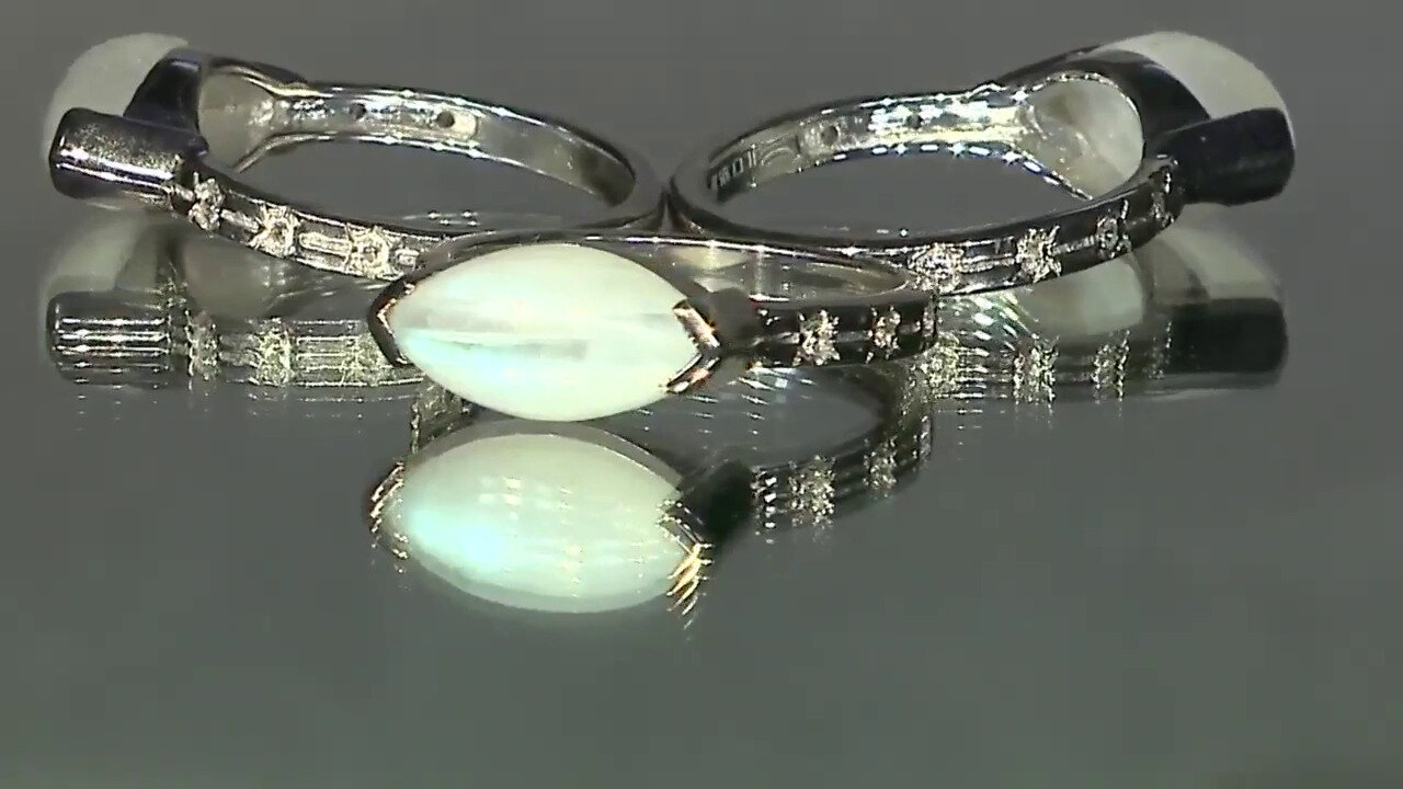 Video Zilveren ring met een regenboog maansteen