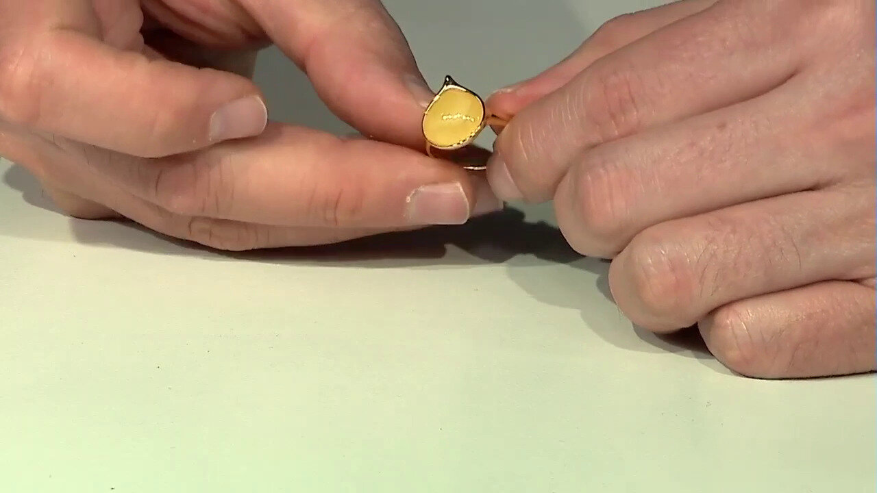 Video Anillo en plata con Ámbar báltico (dagen)