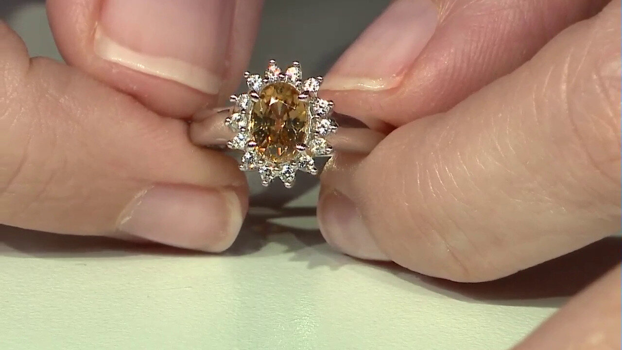 Video Zilveren ring met een mandarijn zirkoon
