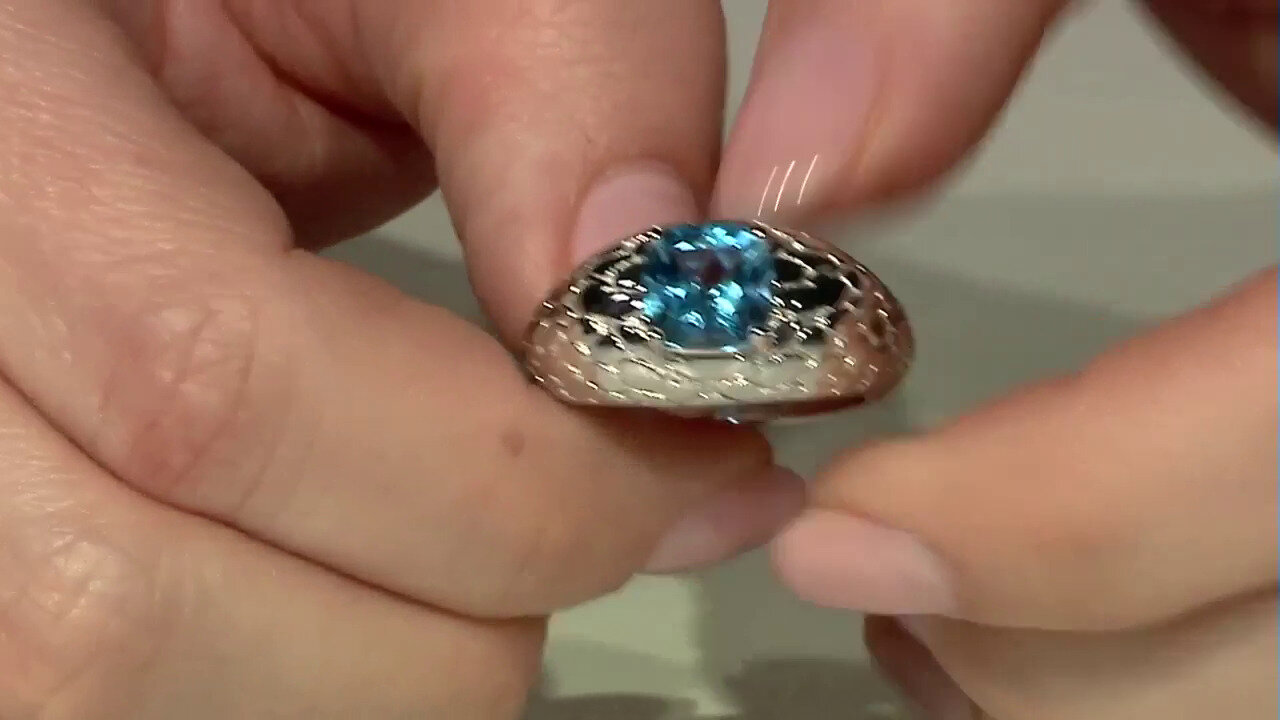 Video Swiss Blue Topaz Silver Ring (de Melo)