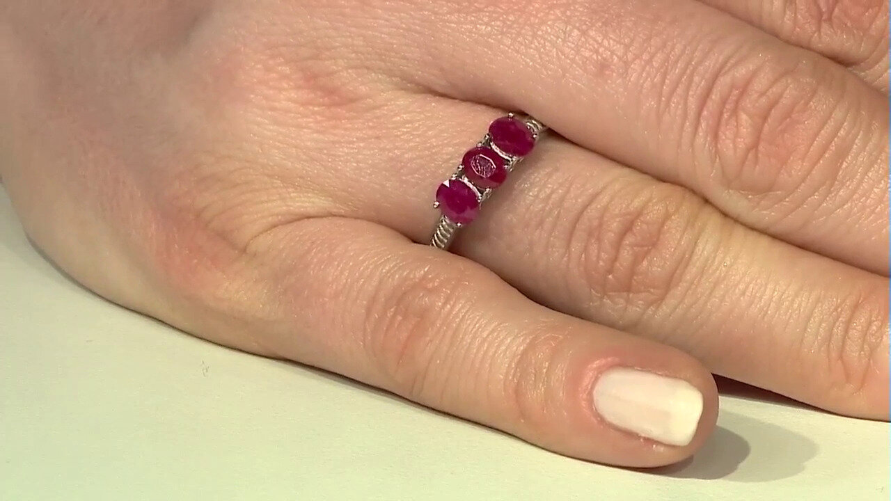 Video Kenyan Ruby Silver Ring