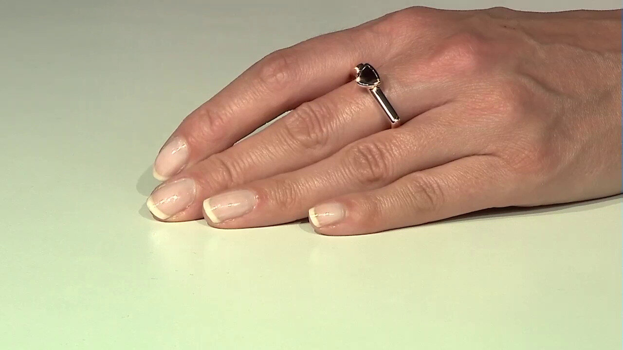 Video Zilveren ring met een framboos rhodoliet (MONOSONO COLLECTION)