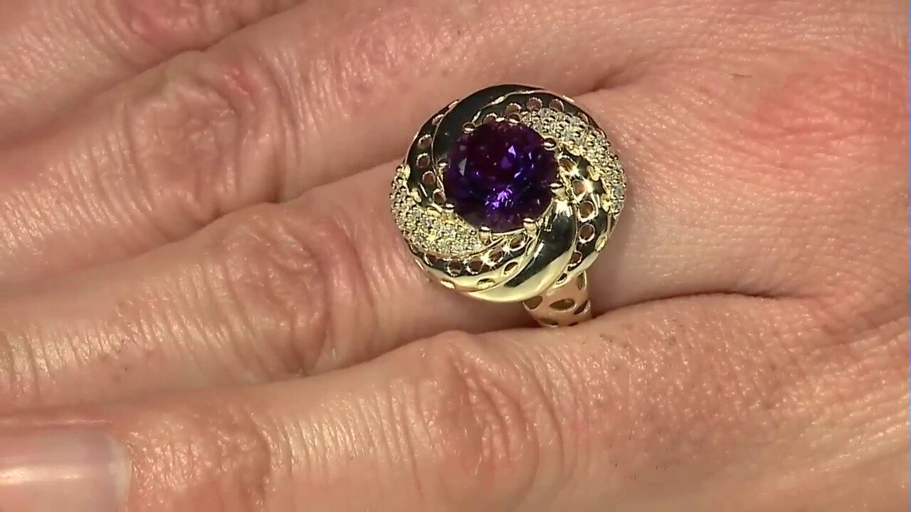 Video 9K Uruguayan Amethyst Gold Ring (Ornaments by de Melo)