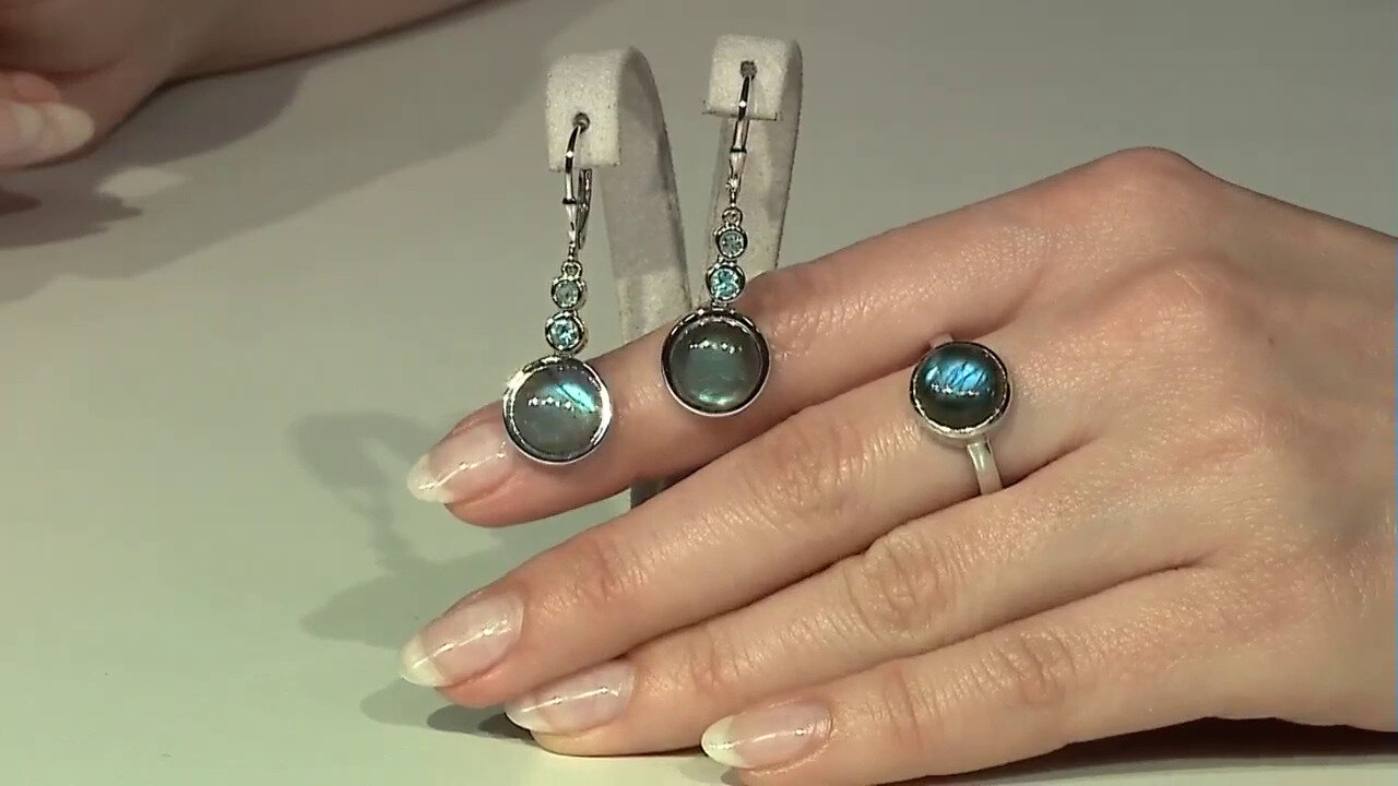 Video Boucles d'oreilles en argent et Labradorite bleue de Maniry (KM by Juwelo)