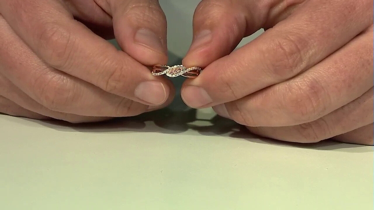 Video Anillo en oro con Diamante rosa Argyle I3 (Mark Tremonti)