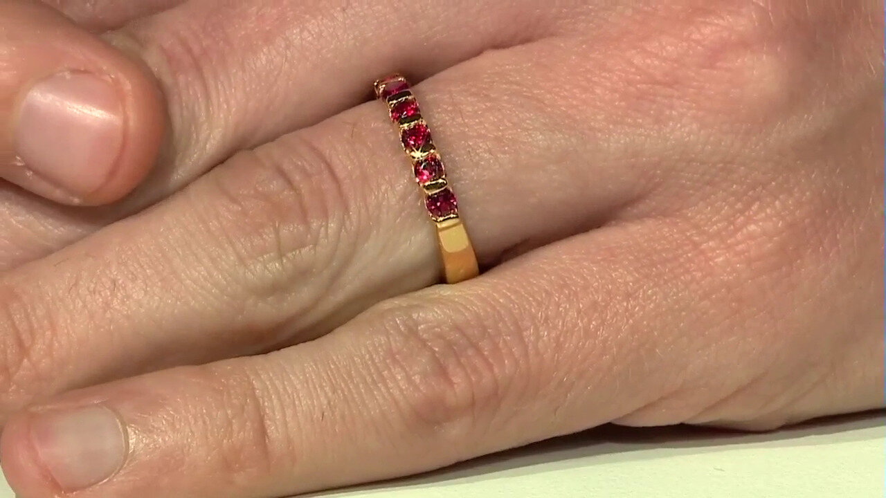 Video Zilveren ring met edele rode spinelstenen