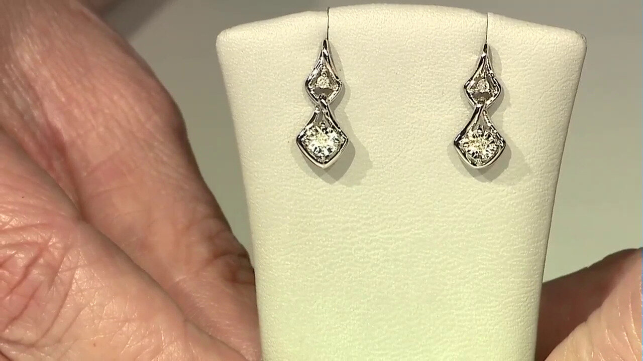Video Zilveren oorbellen met I2 (H) Diamanten