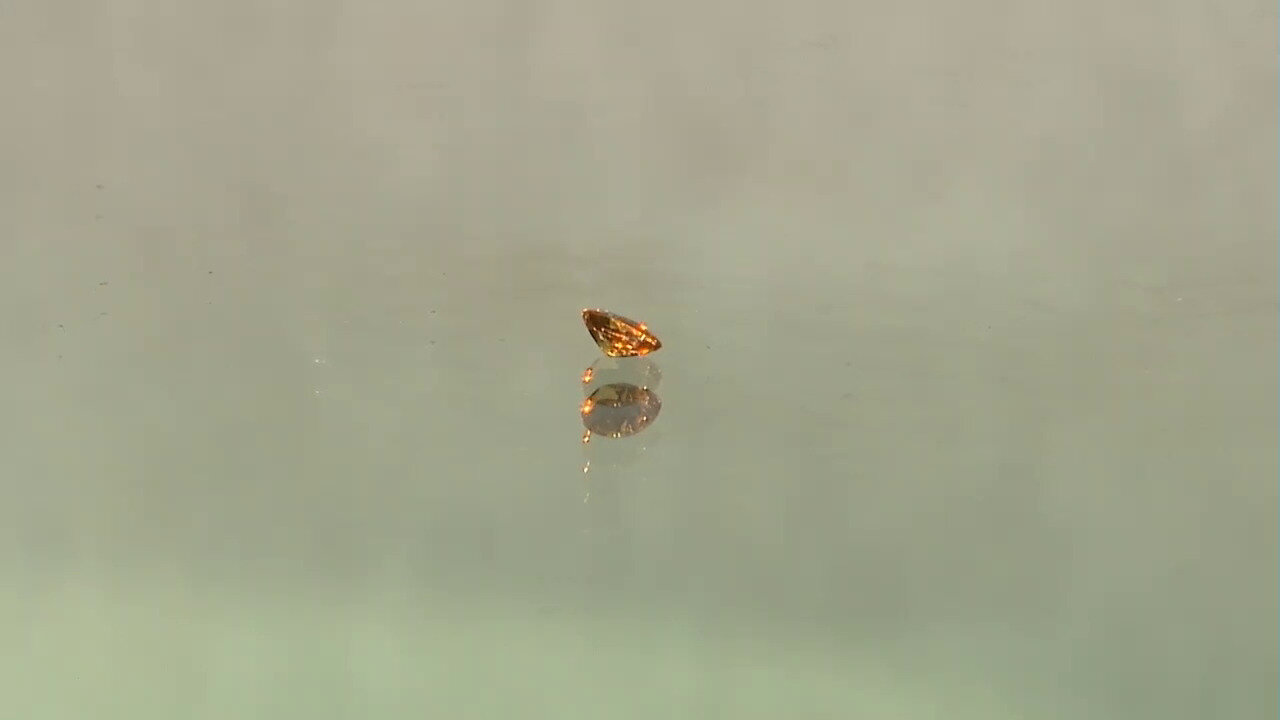 Video Edelsteen met een oranje saffier