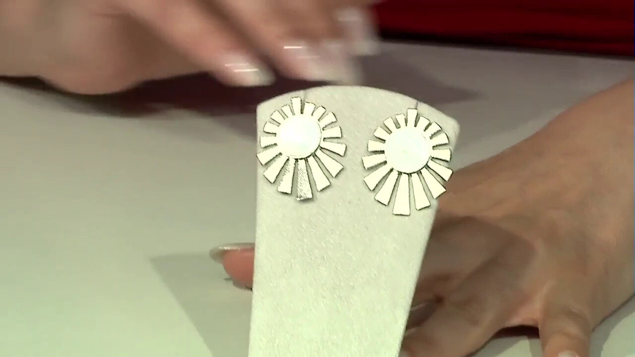 Video Mother of Pearl Silver Earrings (Joias do Paraíso)