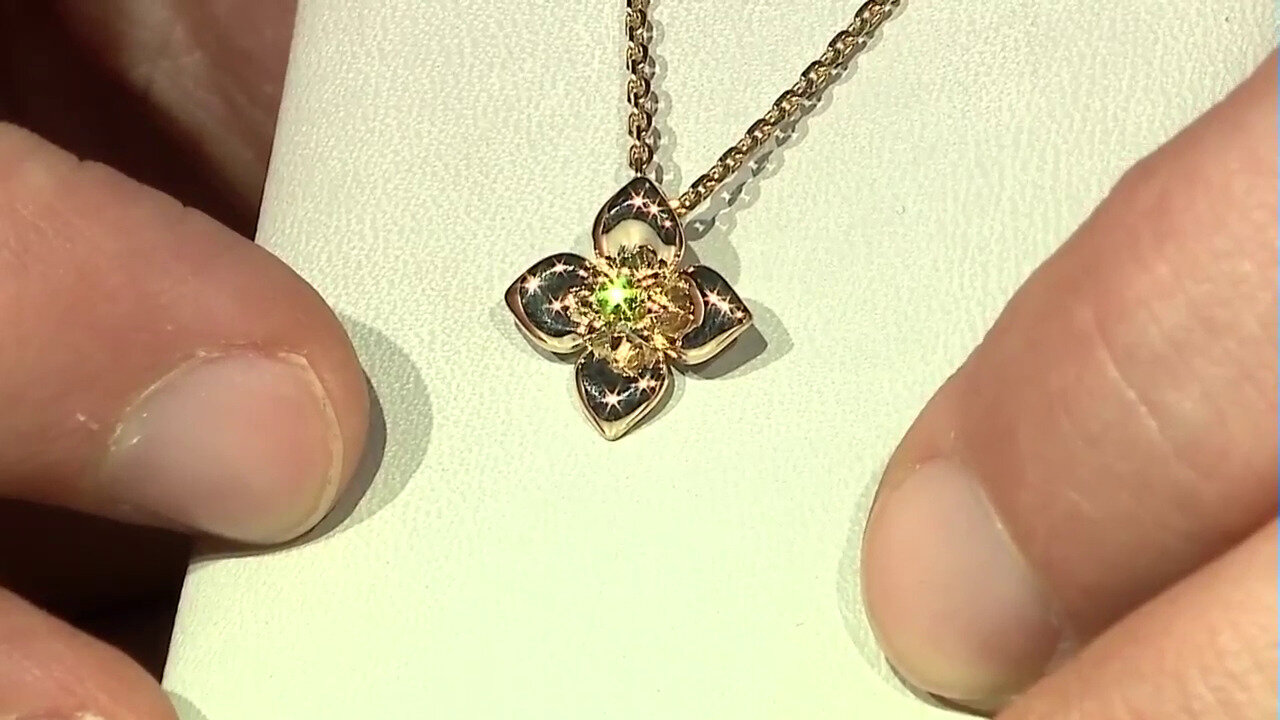 Video Gouden hanger met een gele VS1 diamant (Annette)