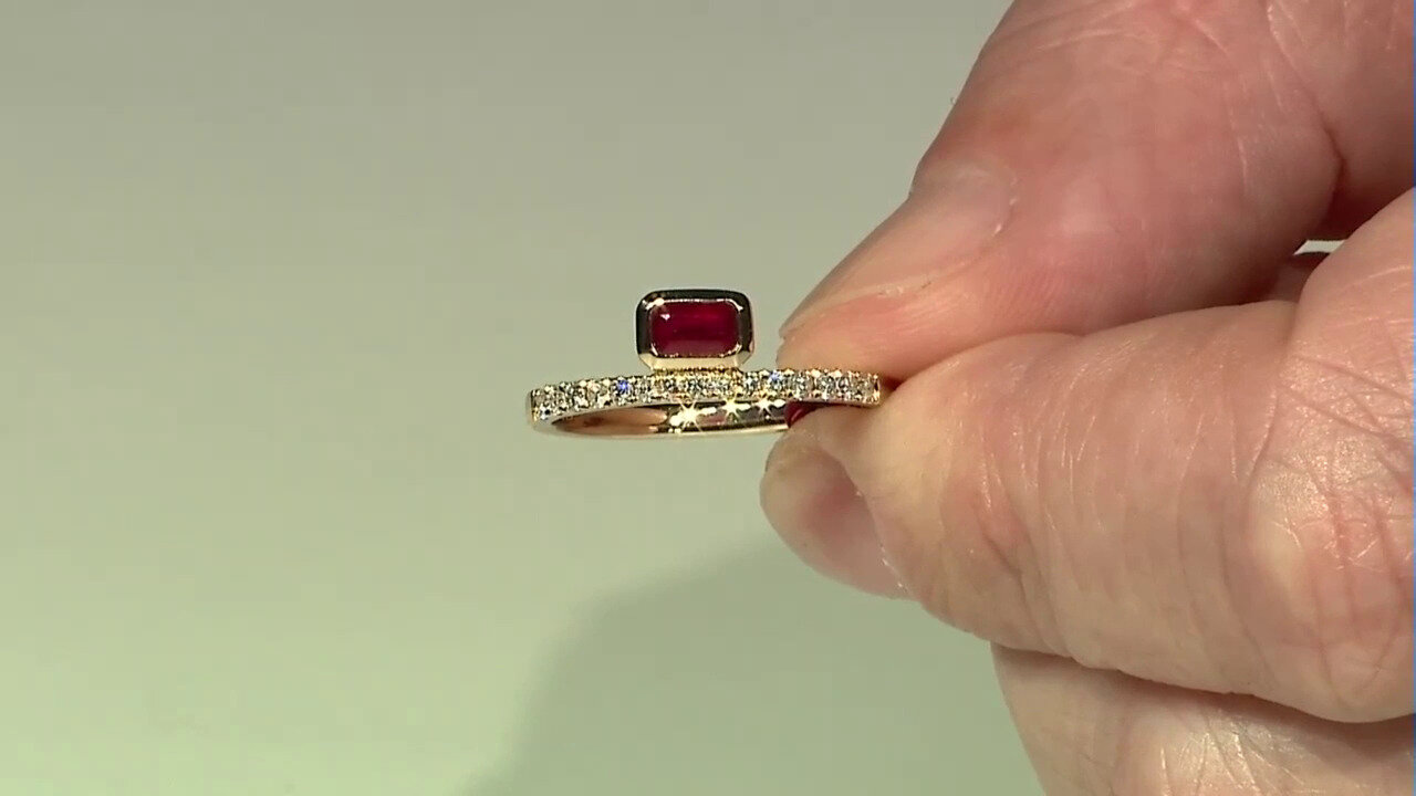 Video 14K AAA Mozambique Ruby Gold Ring (CIRARI)