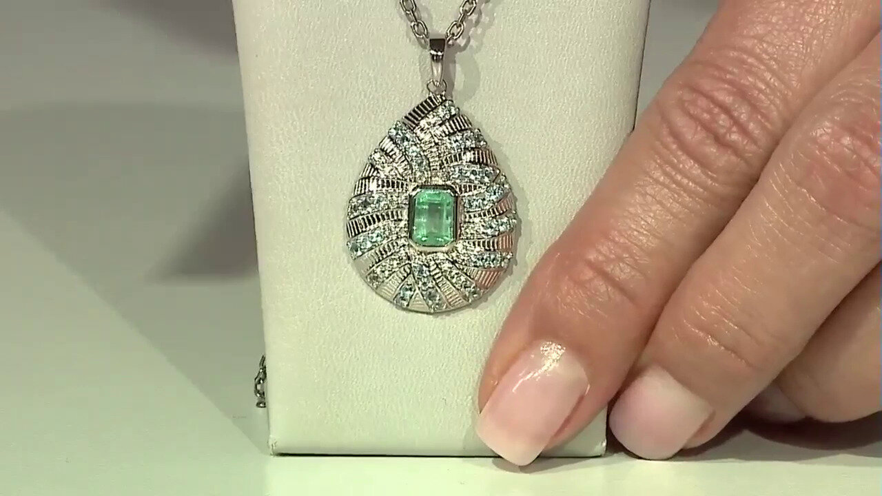 Video Russian Emerald Silver Pendant (SAELOCANA)